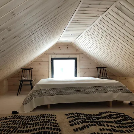 アパート Moderni Vierasmoekki ミッケリ