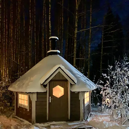 Moderni Vierasmökki