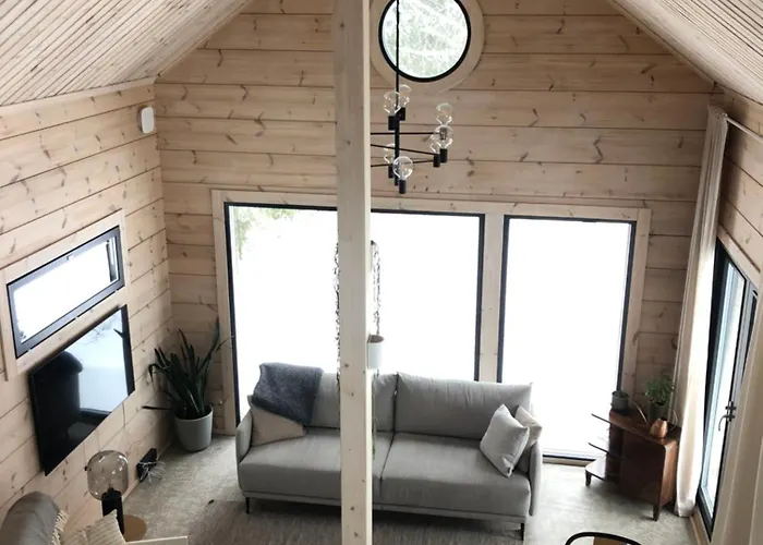 Moderni Vierasmoekki *